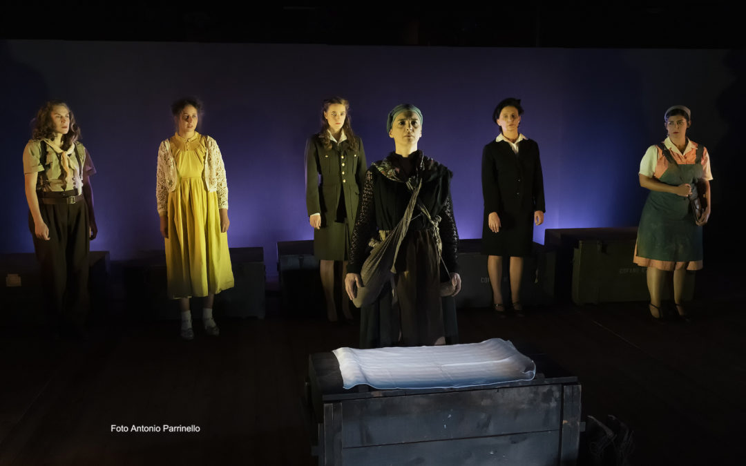 “Donne in guerra” al Teatro Stabile di Catania, regia di Laura Sicignano